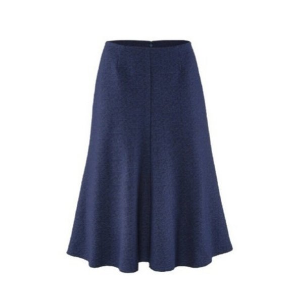 CAbi Dresses & Skirts - NWT CAbi Textured Tulip Skirt size 4